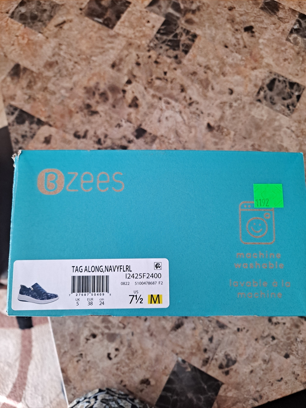 New BZees Women's, Tag Along Sneaker, Navy Floral Size  7 1/2 Medium - Picture 2 of 10